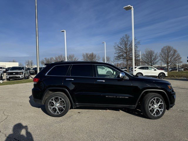 Used 2022 Jeep Grand Cherokee Limited w/ Trailer Tow Group IV image 6
