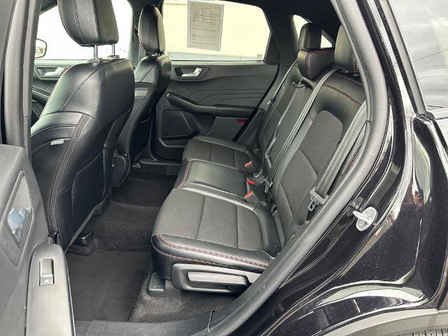 Certified 2025 Ford Escape ST-Line FWD image 15