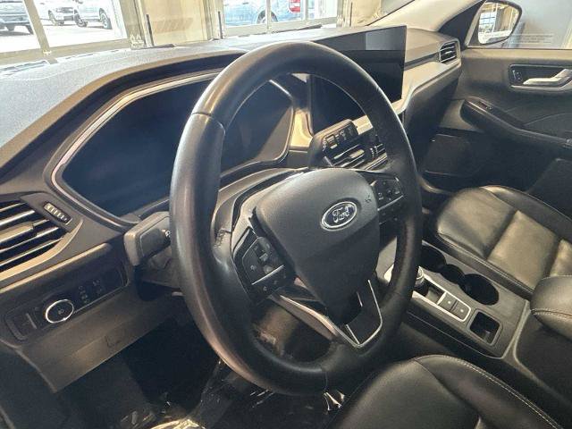 Certified 2023 Ford Escape Platinum AWD/4WD image 9