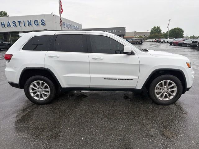 Used 2022 Jeep Grand Cherokee Laredo E w/ Security & Convenience Group AWD/4WD image 7