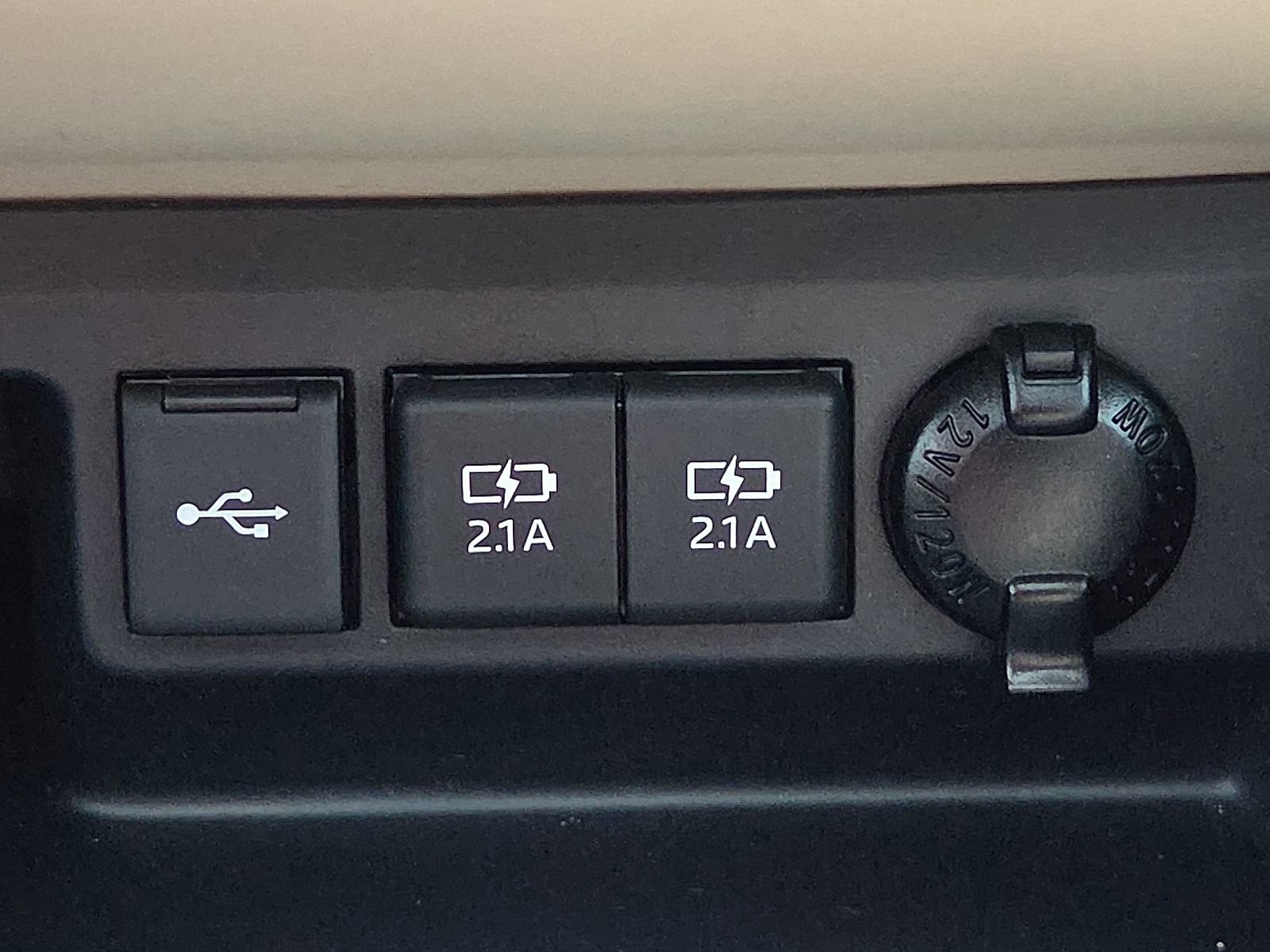 Used 2021 Toyota Highlander Limited FWD image 19