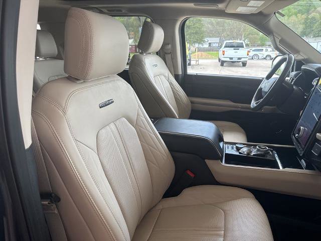 Certified 2023 Ford Expedition Platinum image 19