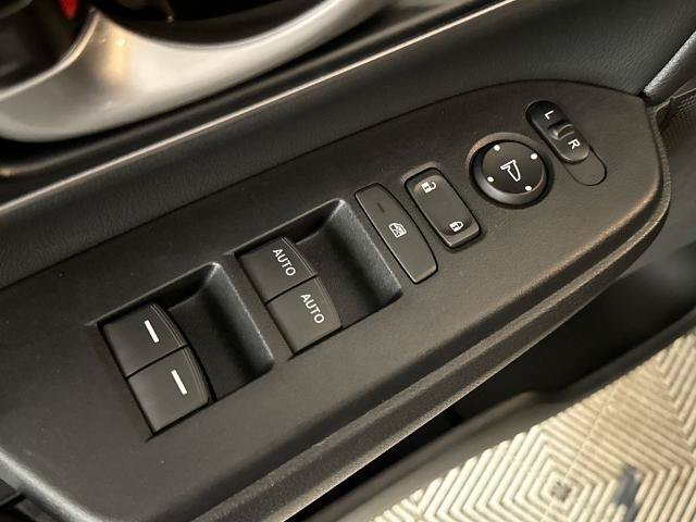 Used 2022 Honda CR-V Touring image 16