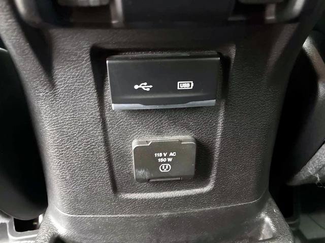 Used 2018 Jeep Wrangler Unlimited Rubicon w/ Dual Top Group AWD/4WD image 18