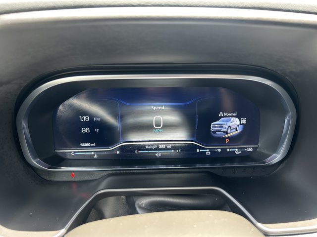 Used 2024 Chevrolet Suburban LT AWD/4WD image 32