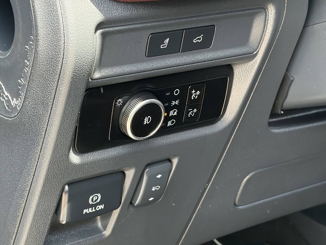 Certified 2023 Ford Expedition Limited AWD/4WD image 26