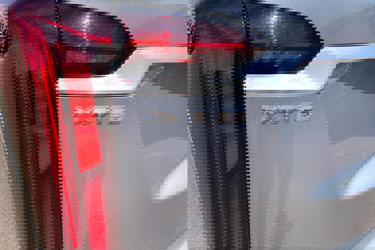 Used 2025 Cadillac XT6 Premium Luxury AWD/4WD image 31