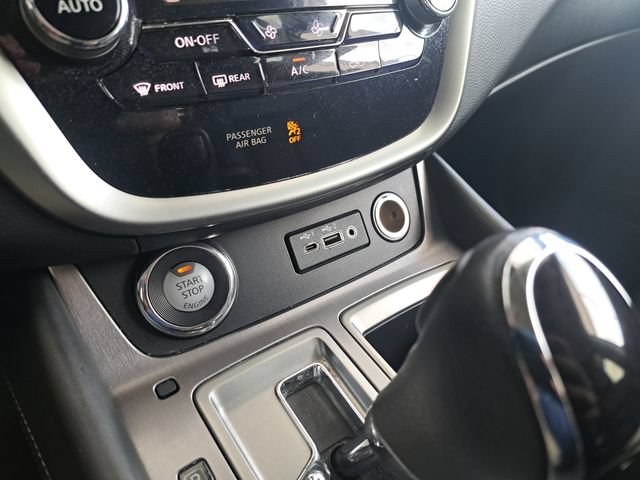 Used 2023 Nissan Murano SV AWD/4WD image 13