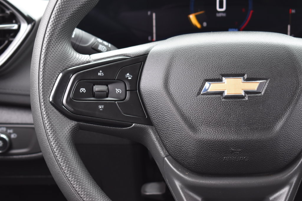 Used 2025 Chevrolet TrailBlazer LT AWD/4WD image 17