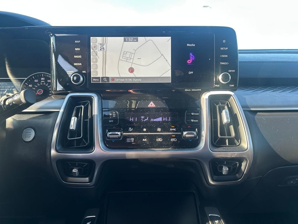 Used 2023 Kia Sorento EX image 27