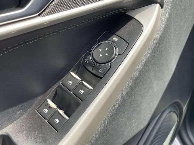 Certified 2021 Ford Explorer XLT RWD image 12