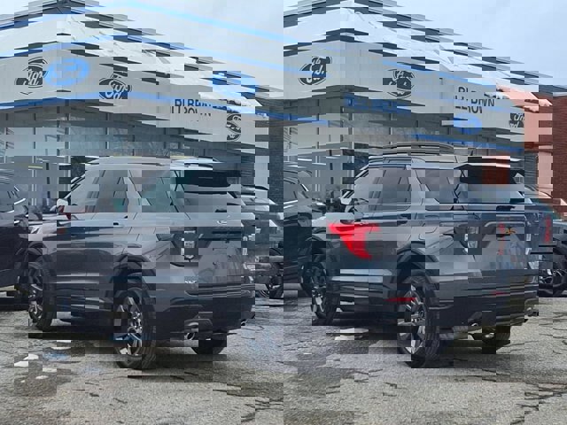 Certified 2023 Ford Explorer XLT w/ Equipment Group 202A image 3