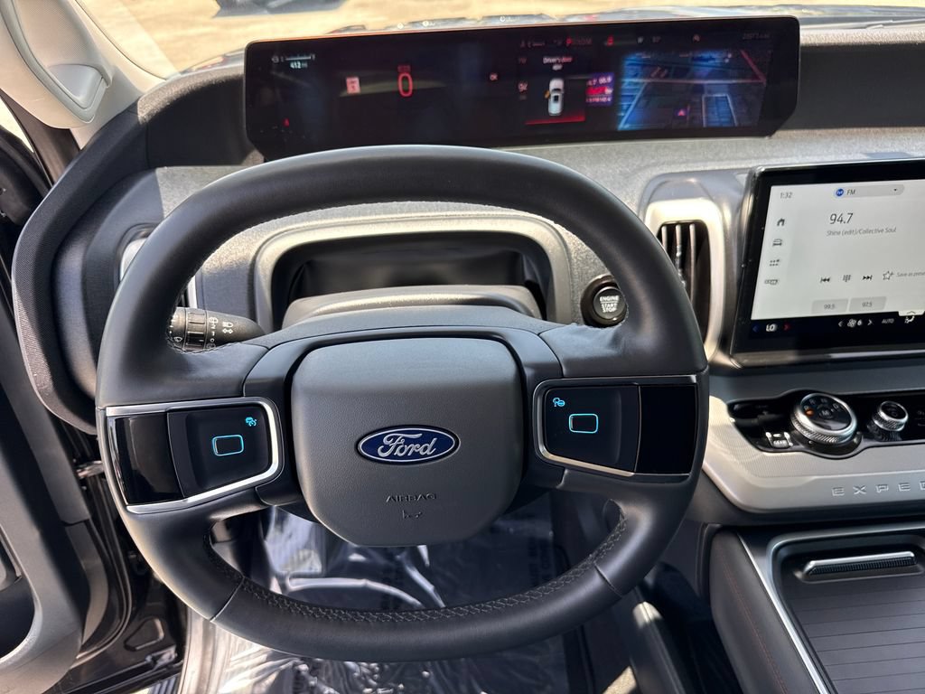 Certified 2025 Ford Expedition Active RWD image 14
