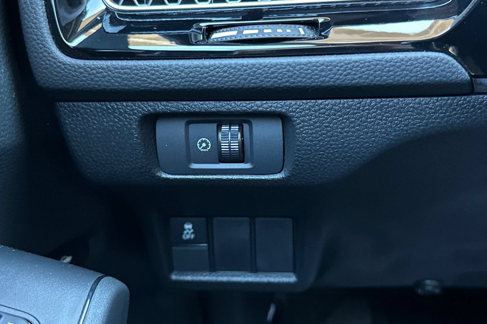Used 2025 Honda Civic LX image 26