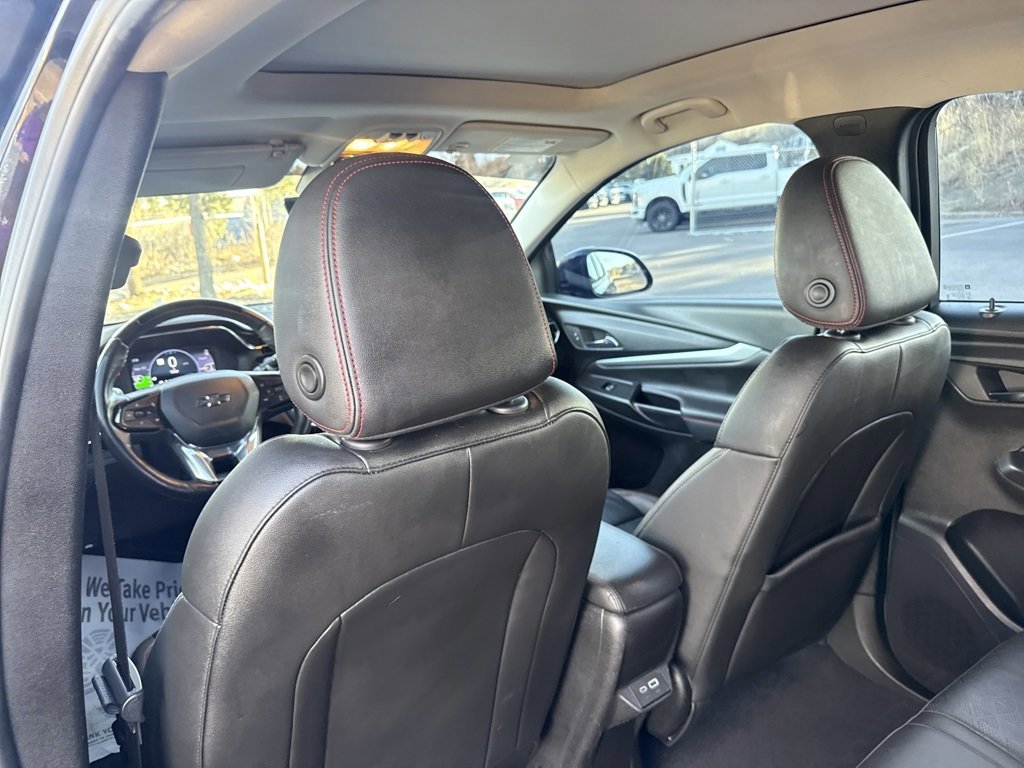 Used 2023 Chevrolet Bolt EUV Premier w/ Sun & Sound Package image 23