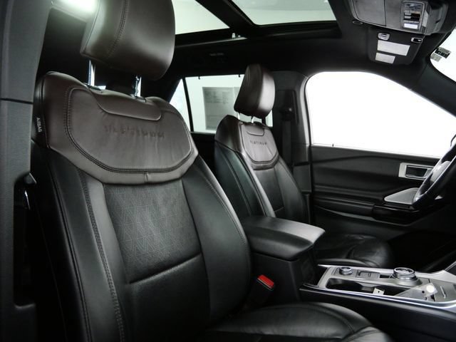 Certified 2021 Ford Explorer Platinum w/ Equipment Group 601A AWD/4WD image 12