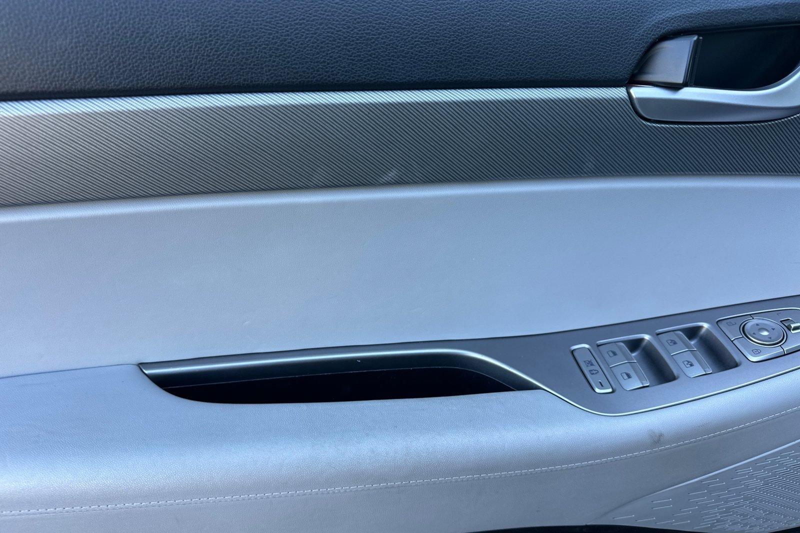 Used 2025 Hyundai Palisade SEL FWD image 10