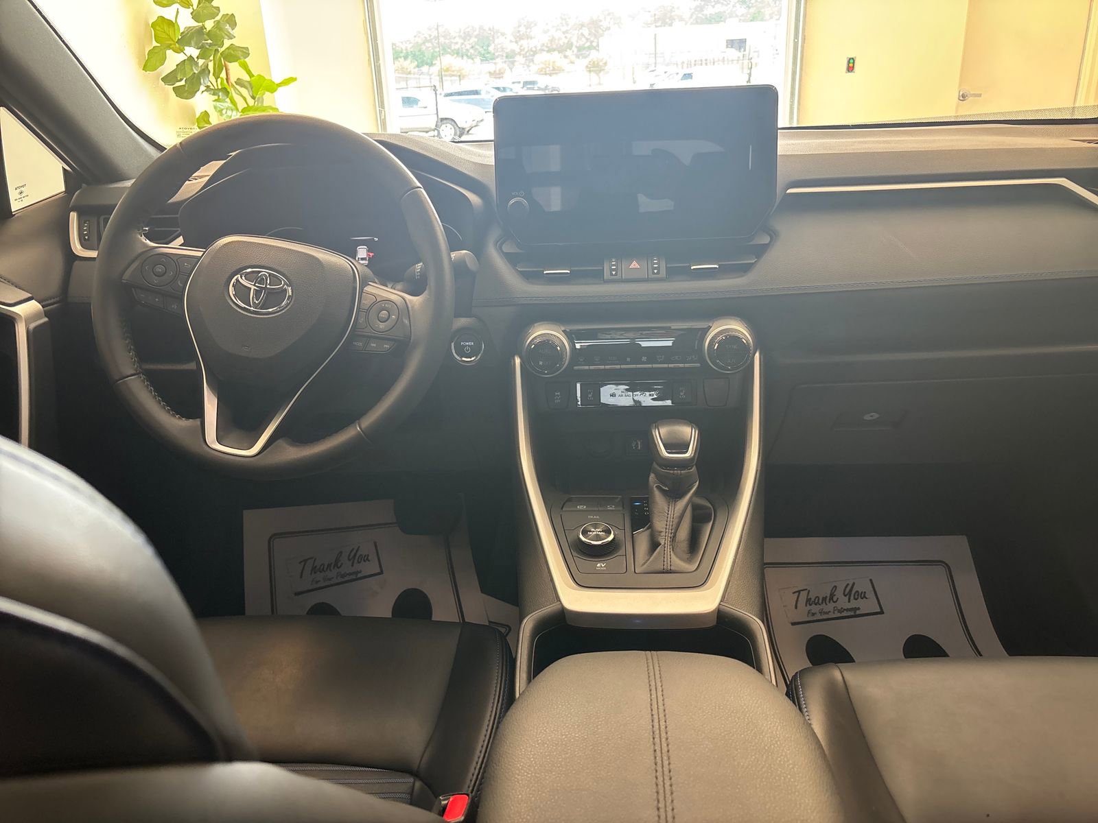 Used 2024 Toyota RAV4 XSE AWD/4WD image 8