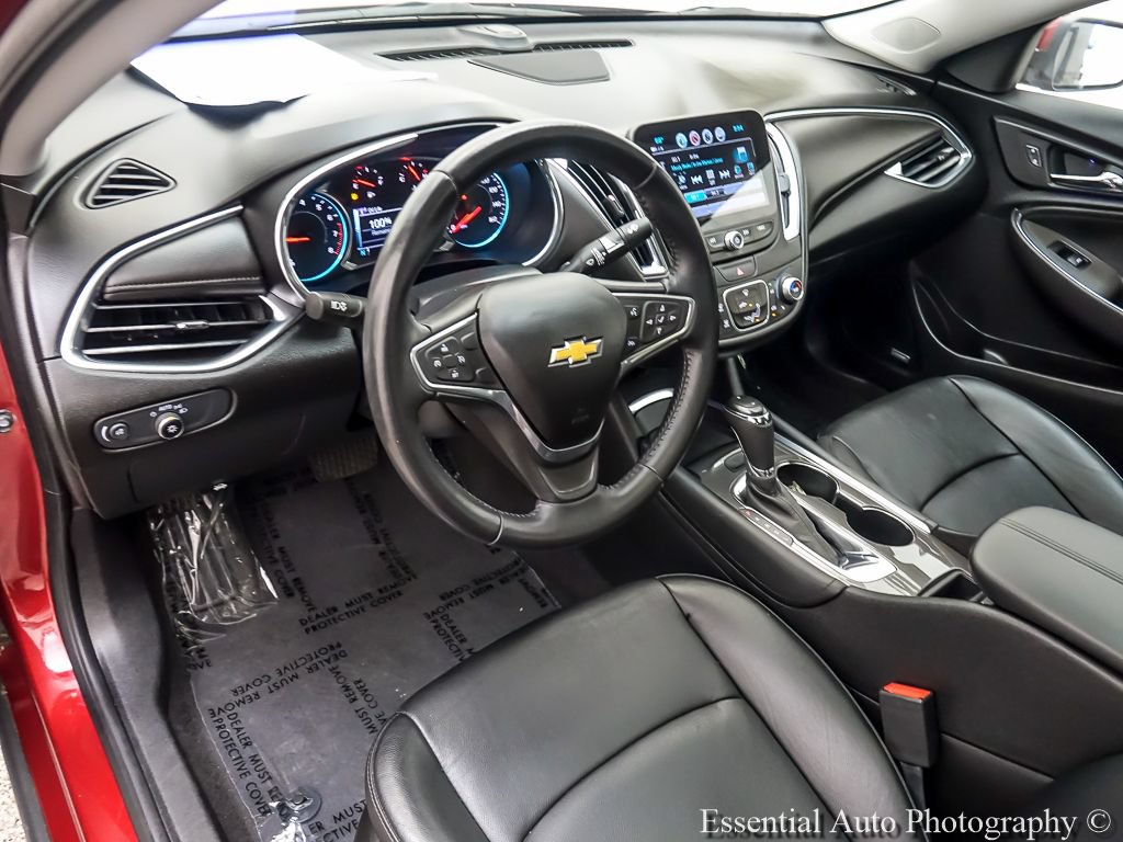 Used 2018 Chevrolet Malibu LT w/ Leather Package FWD image 10