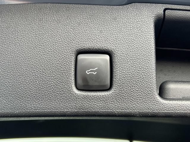 Certified 2024 Ford Escape ST-Line w/ Tech Pack #1 AWD/4WD image 12