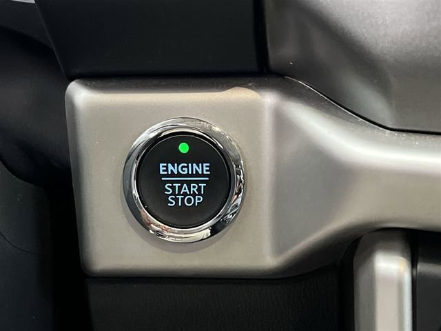 Certified 2023 Ford Expedition XLT image 4