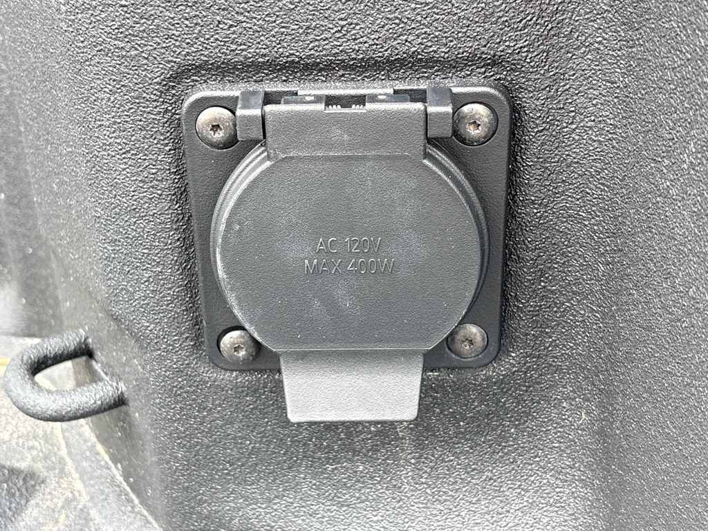 Used 2025 GMC Sierra 2500 AT4 AWD/4WD image 30