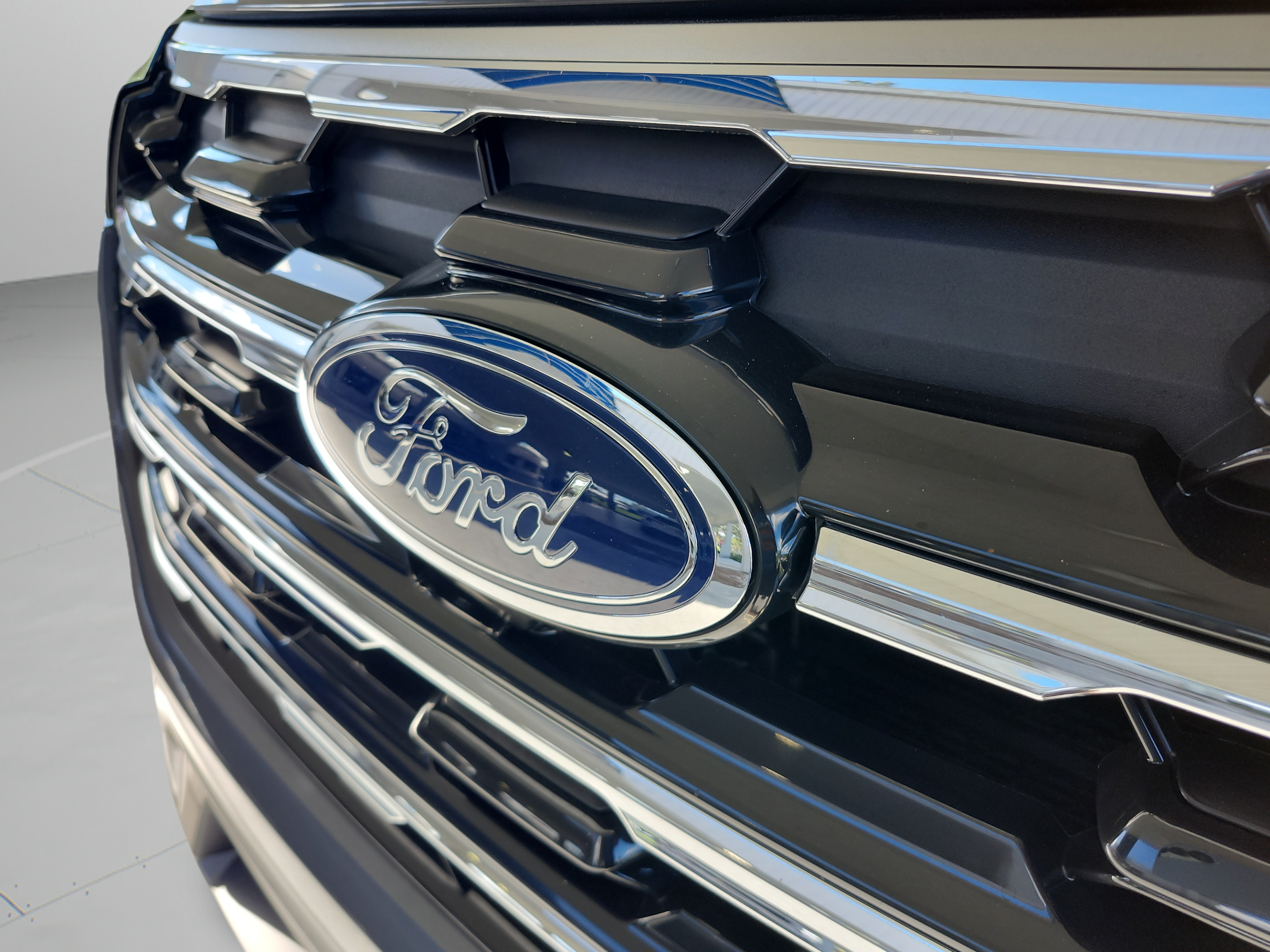 Certified 2026 Ford Explorer Active RWD image 30