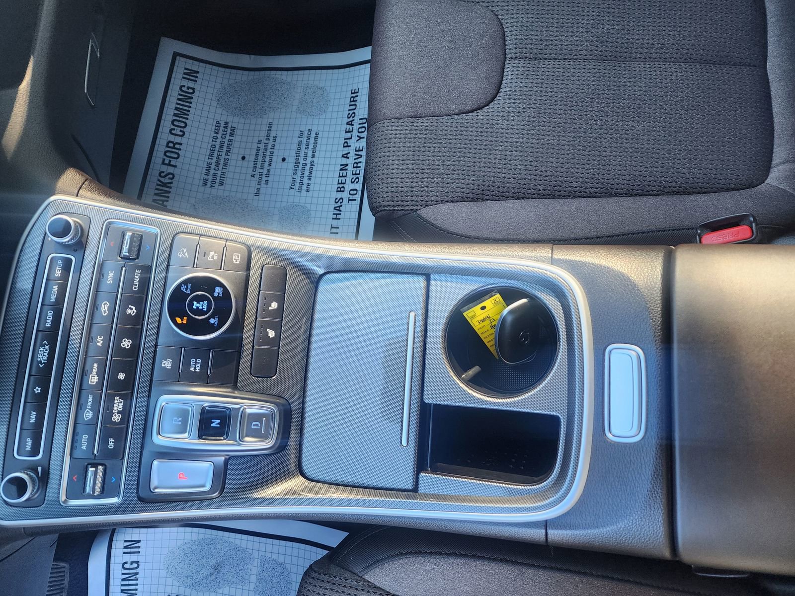 Used 2023 Hyundai Santa Fe SEL Convenience image 16