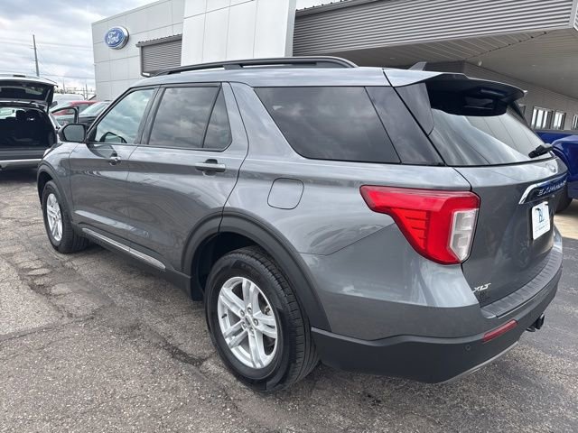 Certified 2024 Ford Explorer XLT w/ Equipment Group 202A AWD/4WD image 3