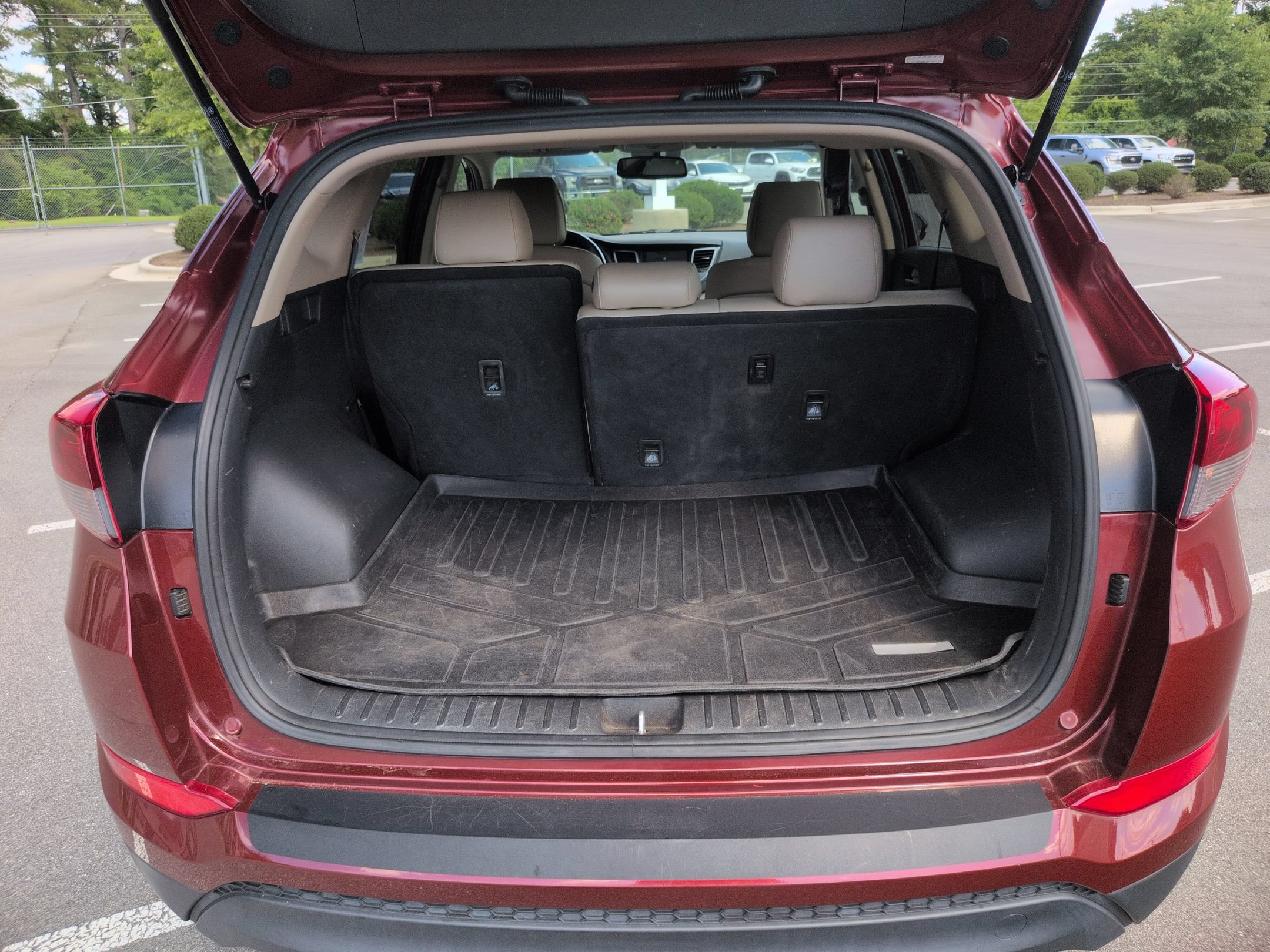 Used 2018 Hyundai Tucson SEL Plus AWD/4WD image 32