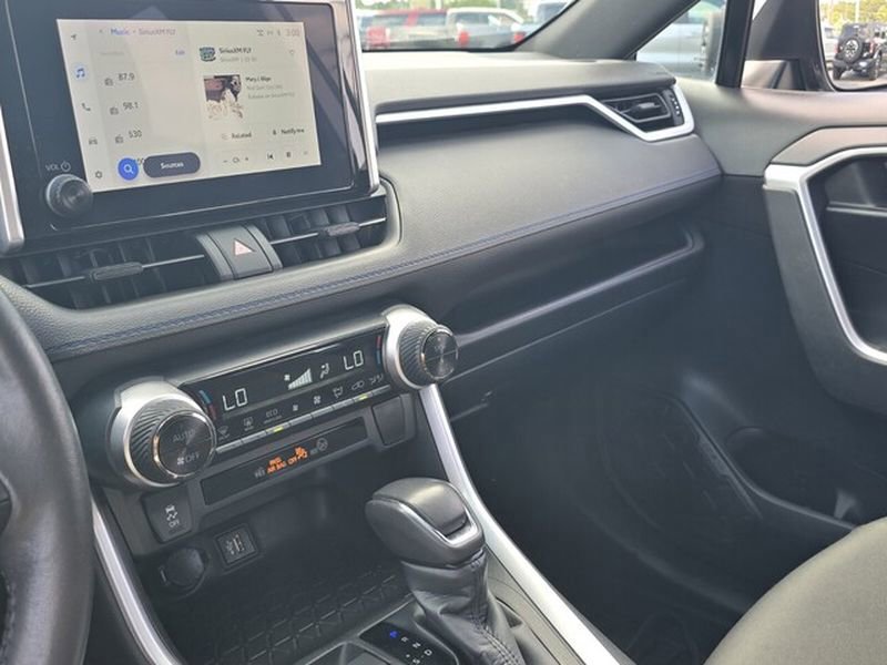 Used 2023 Toyota RAV4 SE AWD/4WD image 23