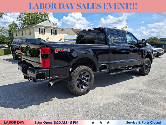 Certified 2023 Ford F250 Lariat w/ Lariat Ultimate Package AWD/4WD image 11