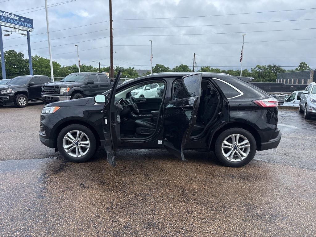 Certified 2020 Ford Edge SEL w/ Convenience Package FWD image 4