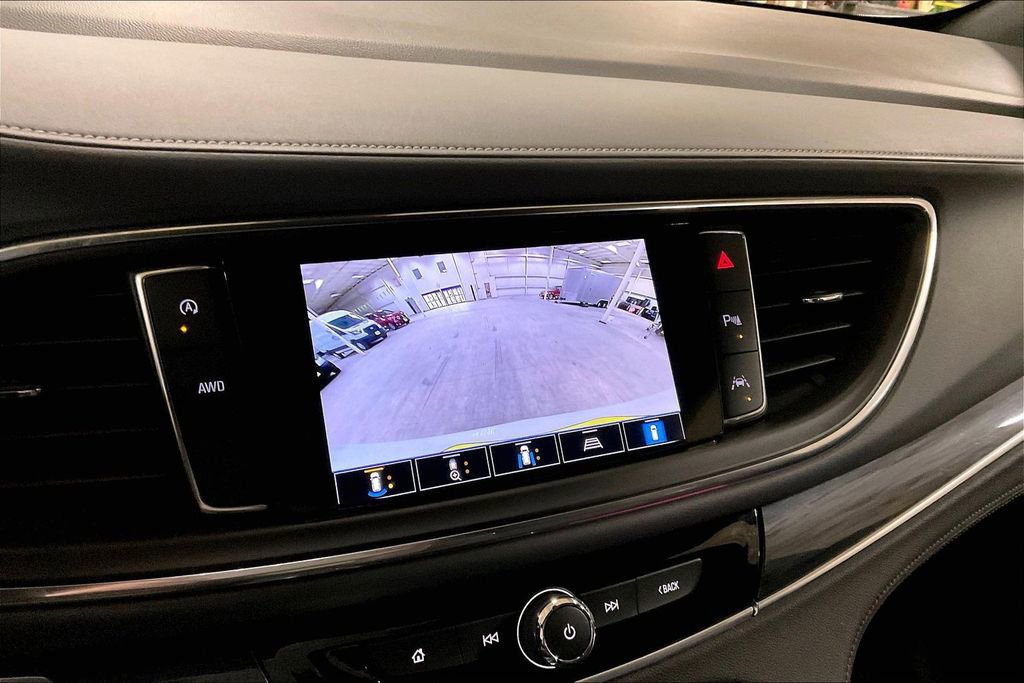 Used 2024 Buick Enclave Premium AWD/4WD image 20