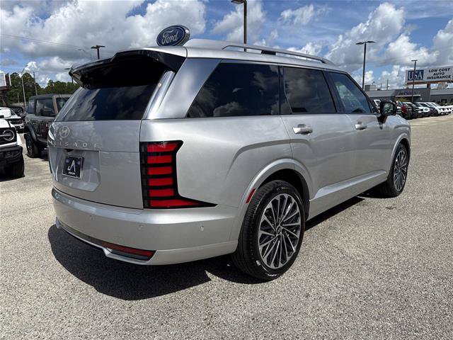 Used 2026 Hyundai Palisade Calligraphy FWD image 3