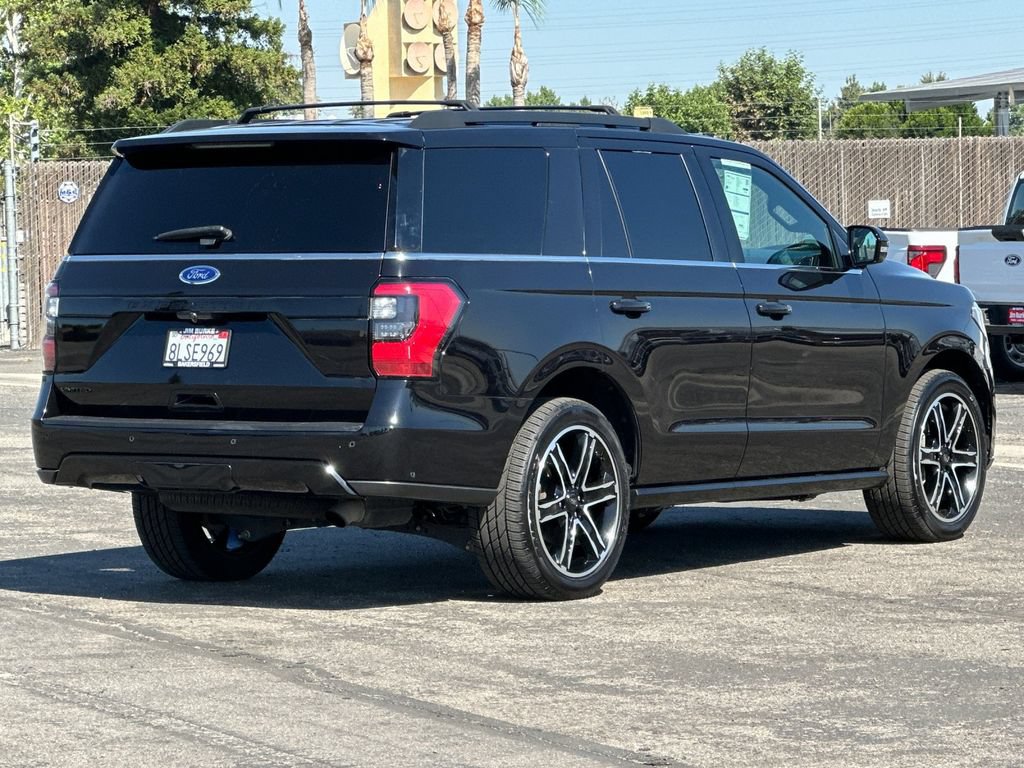 Certified 2019 Ford Expedition Limited w/ Equipment Group 303A RWD image 3