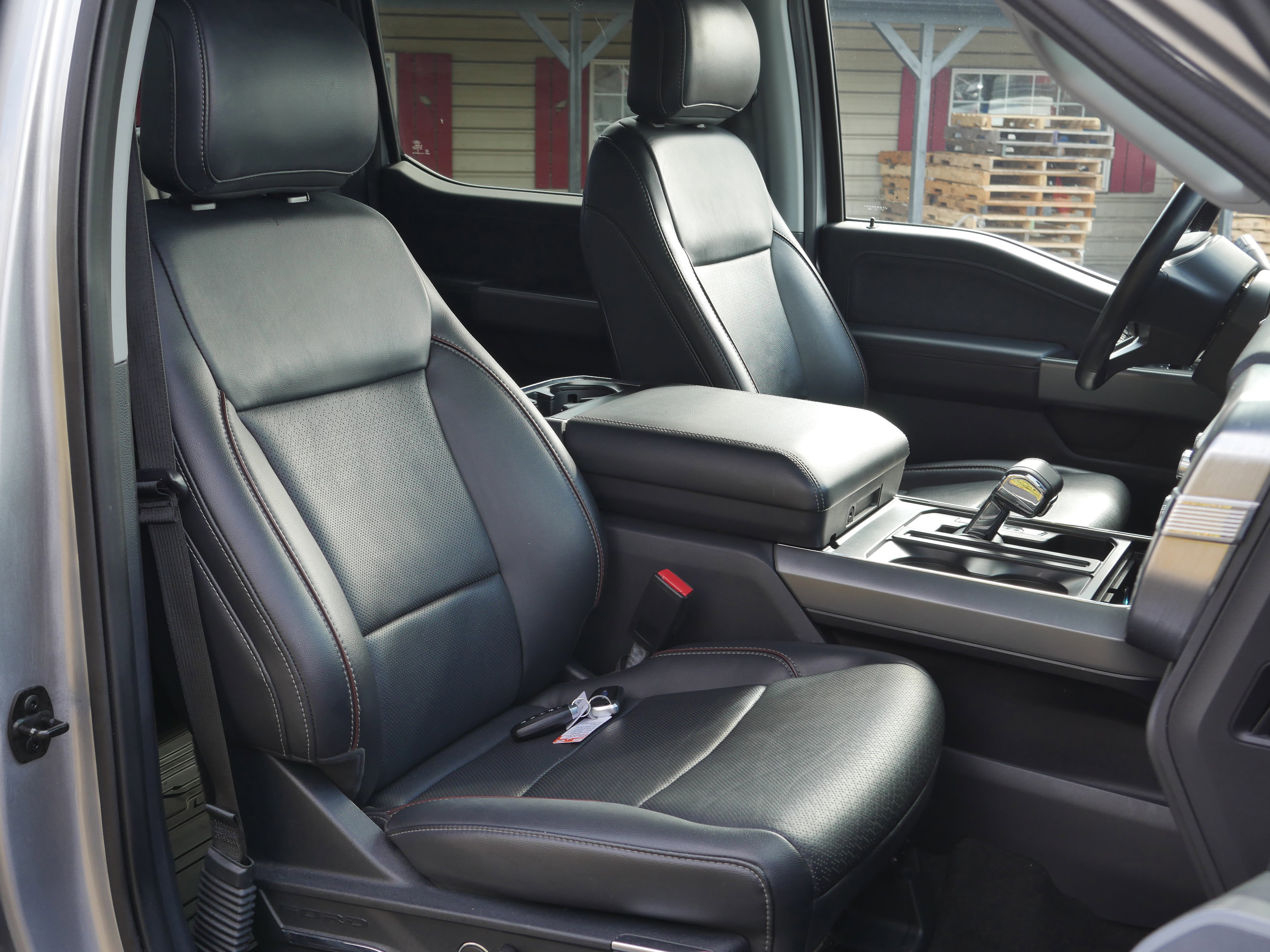 Certified 2021 Ford F150 Lariat w/ Equipment Group 502A High image 32