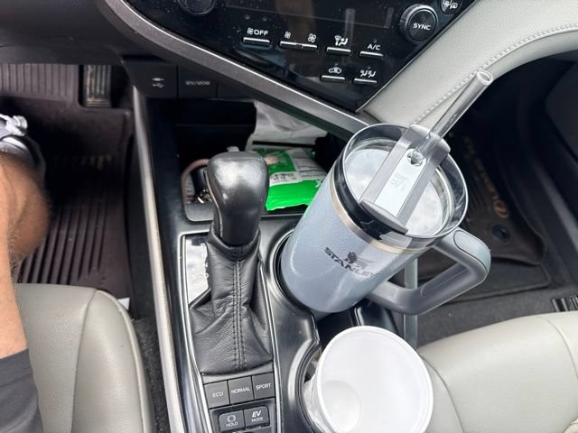 Used 2019 Toyota Camry SE w/ Audio Package FWD image 27