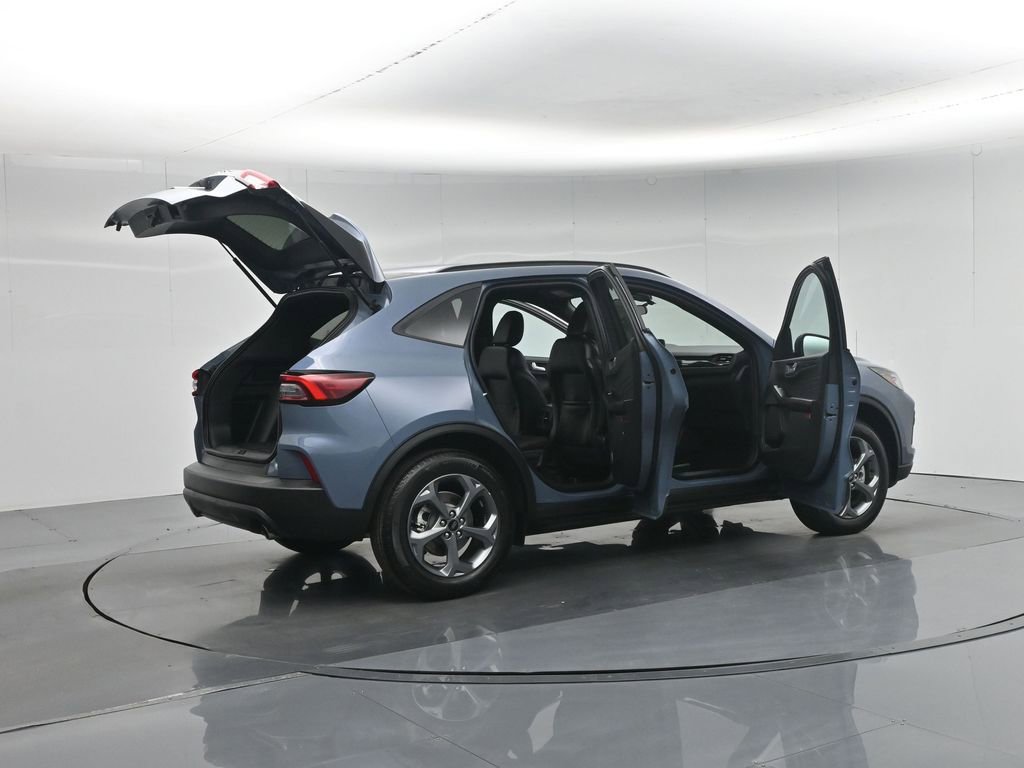 Certified 2025 Ford Escape ST-Line FWD image 5