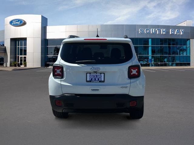 Used 2020 Jeep Renegade Latitude FWD image 4