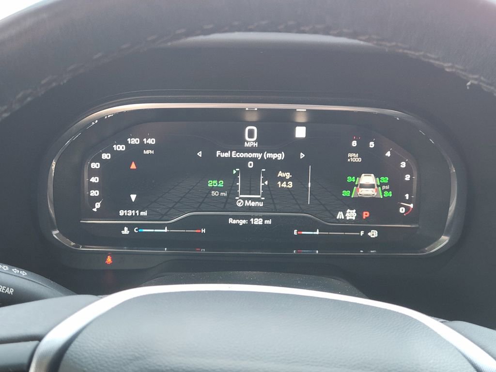 Used 2022 GMC Yukon SLT w/ SLT Premium Package image 15