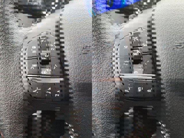 Certified 2020 Ford Escape Titanium image 23