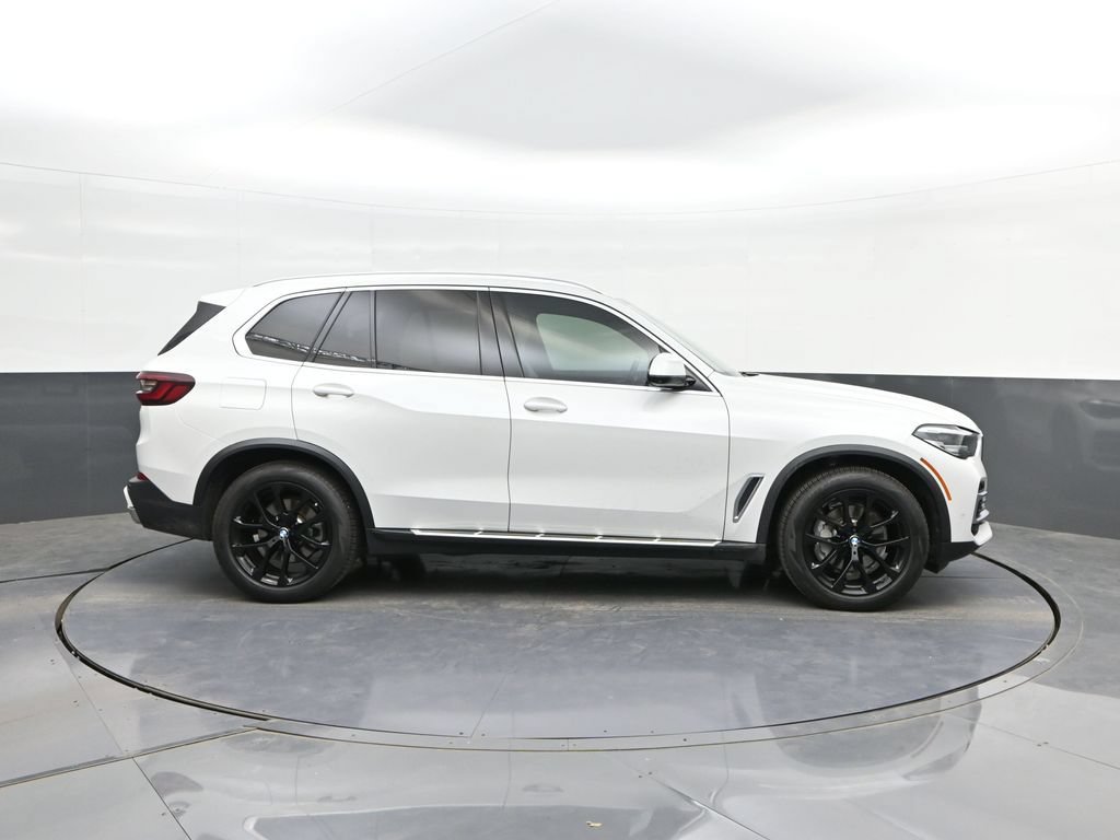 Used 2022 BMW X5 xDrive40i w/ Premium Package AWD/4WD image 25
