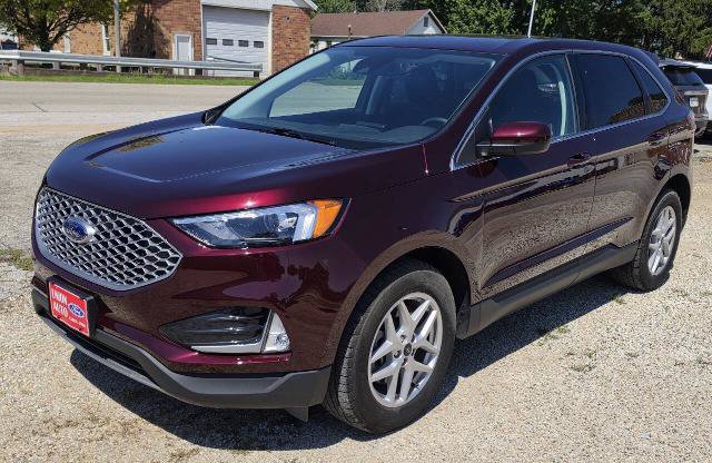 Certified 2024 Ford Edge SEL w/ Convenience Package AWD/4WD image 2