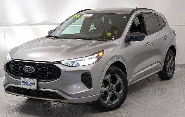 Certified 2024 Ford Escape ST-Line AWD/4WD image 5