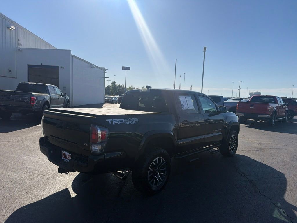 Used 2021 Toyota Tacoma TRD Sport w/ TRD Premium Sport Package AWD/4WD image 7