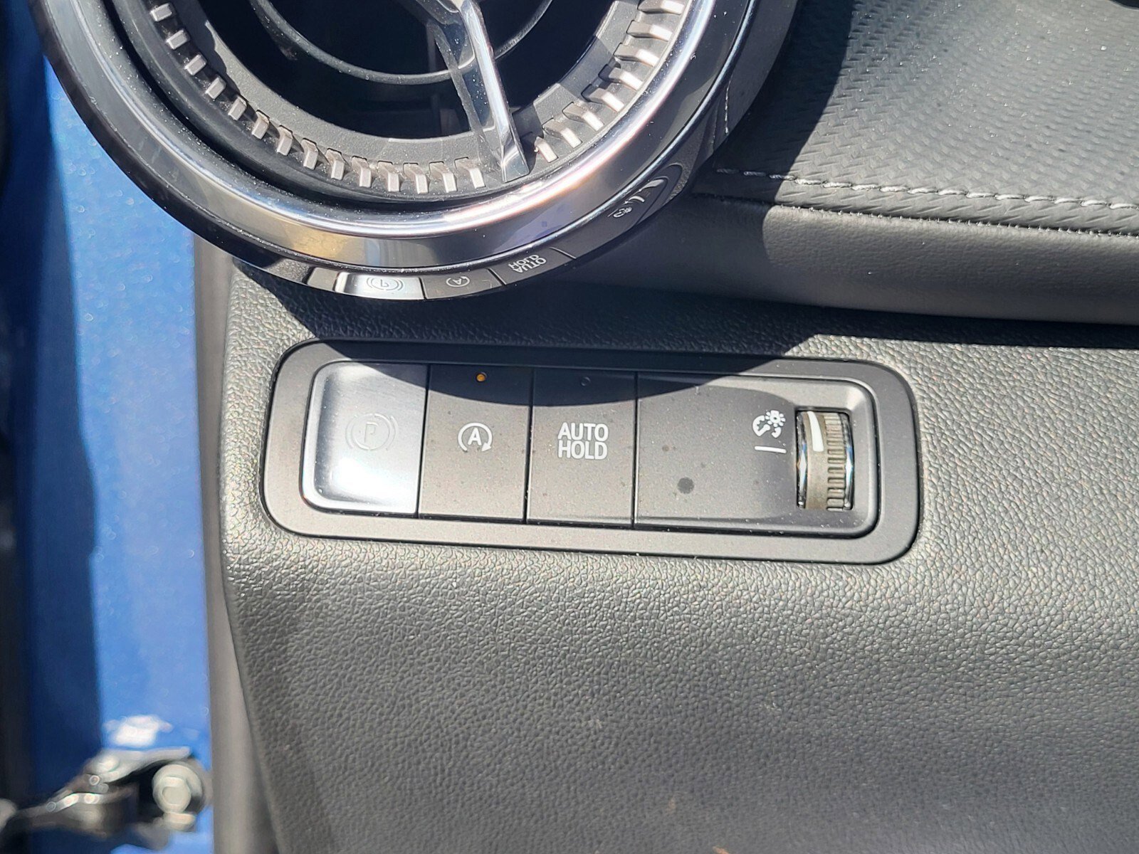 Used 2025 Chevrolet Equinox LT w/ Convenience Package II image 23