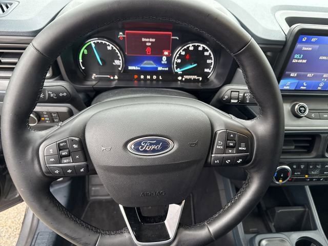 Certified 2024 Ford Maverick Lariat w/ Black Appearance Package image 15