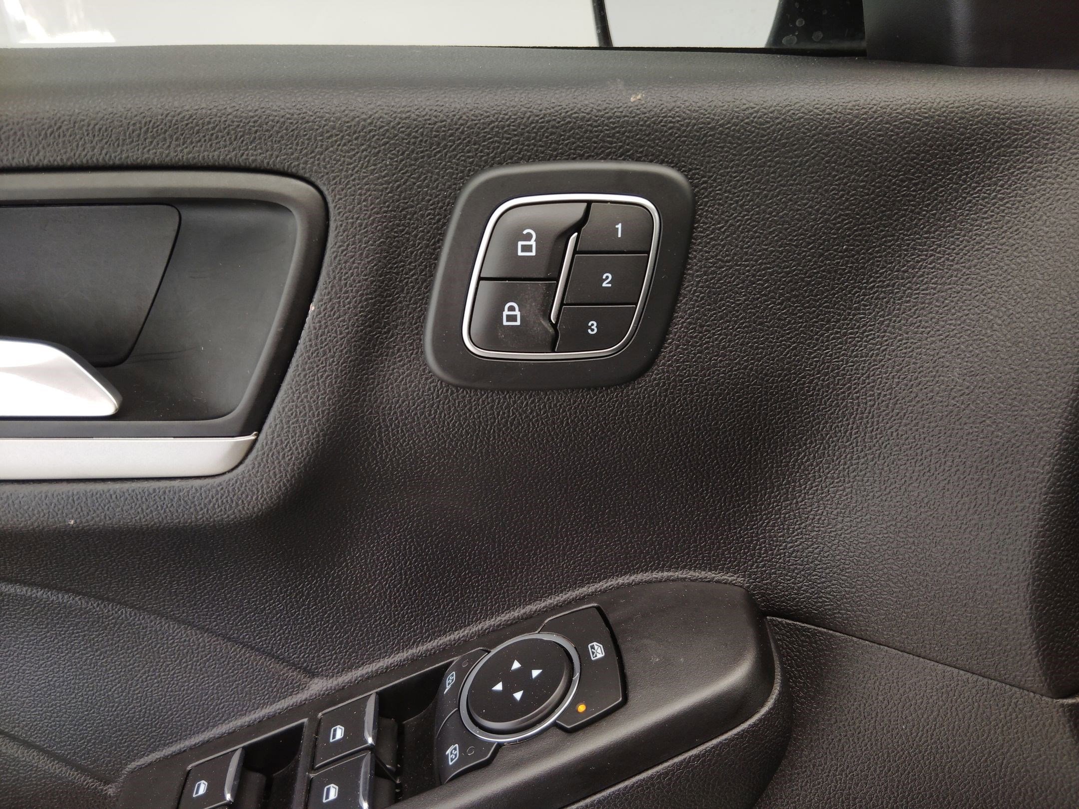 Certified 2022 Ford Escape SEL w/ Technology Package image 22