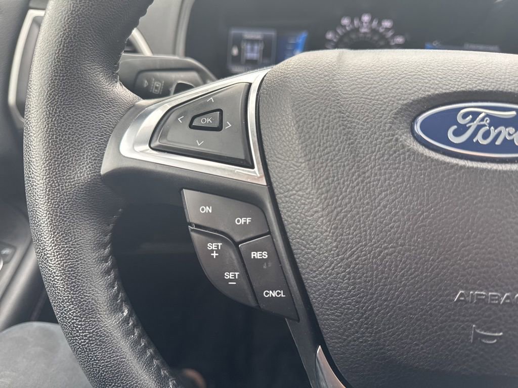 Certified 2022 Ford Edge SEL w/ Sport Appearance Package image 16